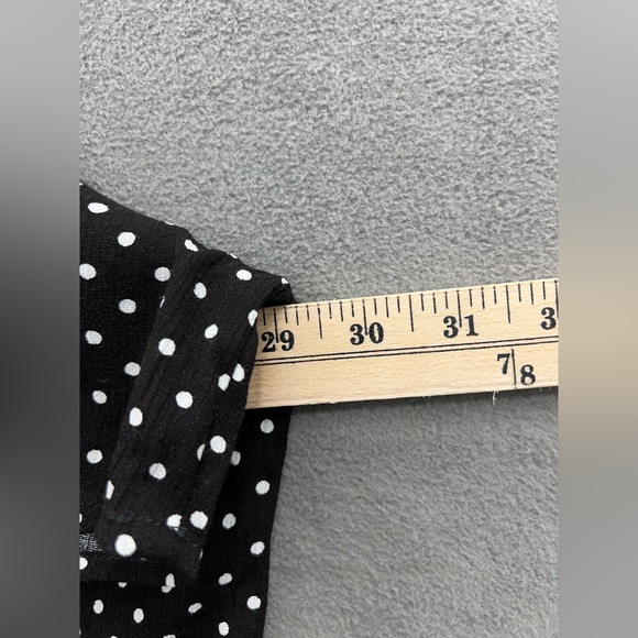 Studio B Women’s Plus Size 2X Tie Neck Flutter Sleeve Black White Polka Dot Top - Picture 5 of 7